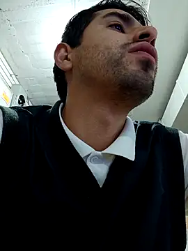 Waver857 online show from November 21, 2025, 11:36 pm