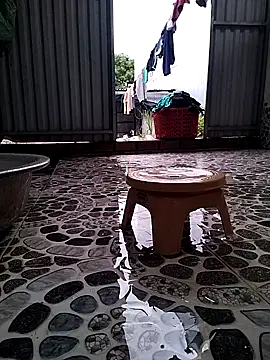 Lauraa-a online show from October 20, 2025, 11:16 pm