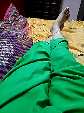 Snapshot of Rani_Malika chatting on September 29, 2025, 7:46 am Rani Malika online show from September 29, 2025, 7:46 am
