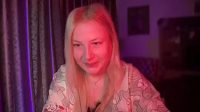 Snapshot of BikiHellena chatting on December 18, 2025, 7:25 am BikiHellena online show from December 18, 2025, 7:25 am