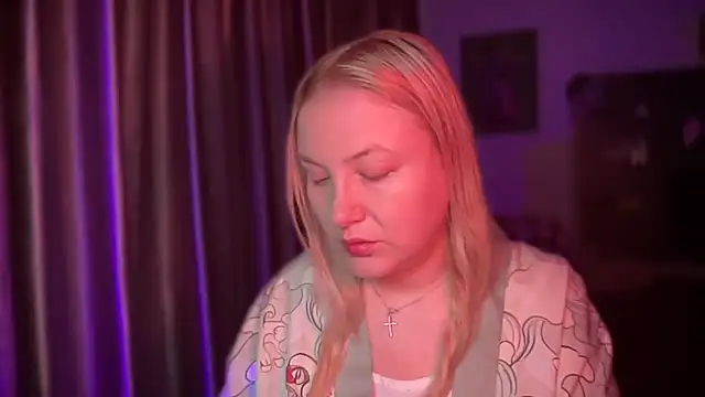 Snapshot of BikiHellena chatting on December 20, 2025, 6:31 am BikiHellena online show from December 20, 2025, 6:31 am