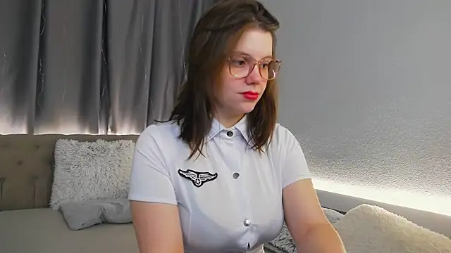 SoftLolli online show from November 23, 2025, 6:13 am