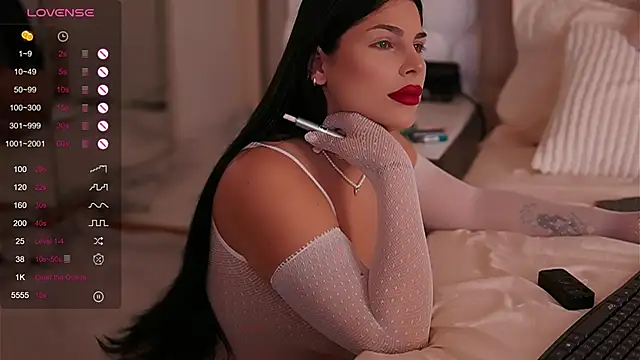 PlayfulAvalyn online show from September 29, 2025, 10:36 pm