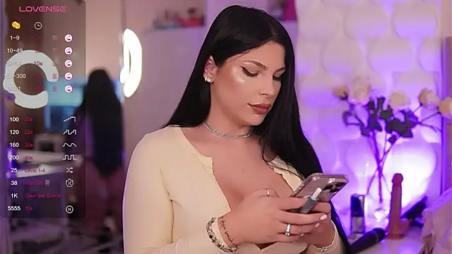 PlayfulAvalyn online show from October 9, 2025, 10:52 pm