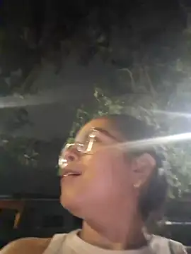 Snapshot of Chloe_y_Dante chatting on September 25, 2025, 4:27 am Chloe y Dante online show from September 25, 2025, 4:27 am