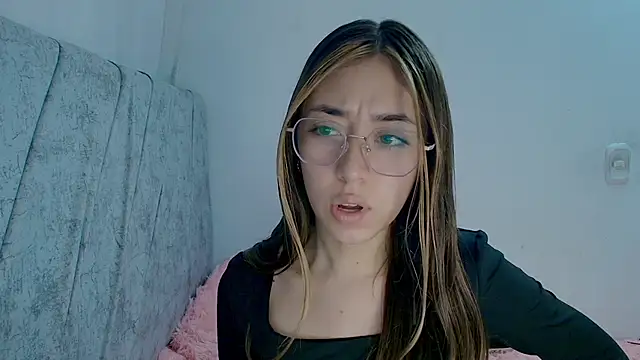 Snapshot of kimmy_vegga2 chatting on November 3, 2025, 4:25 am kimmy vegga2 online show from November 3, 2025, 4:25 am