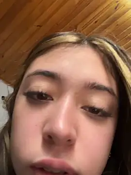 Snapshot of kimmy_vegga2 chatting on November 6, 2025, 2:29 pm kimmy vegga2 online show from November 6, 2025, 2:29 pm