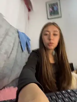 Snapshot of kimmy_vegga2 chatting on November 13, 2025, 4:33 am kimmy vegga2 online show from November 13, 2025, 4:33 am