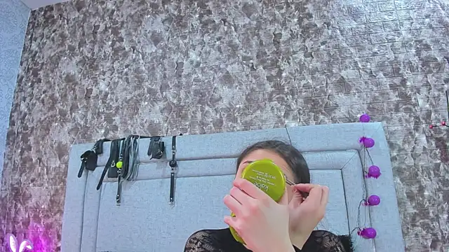 KatyVelvet online show from October 7, 2025, 2:53 am