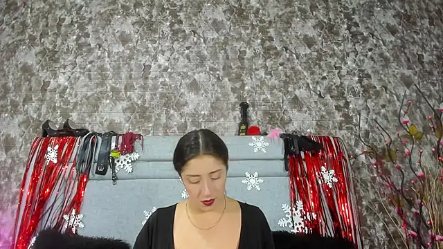 KatyVelvet online show from December 23, 2025, 2:53 am