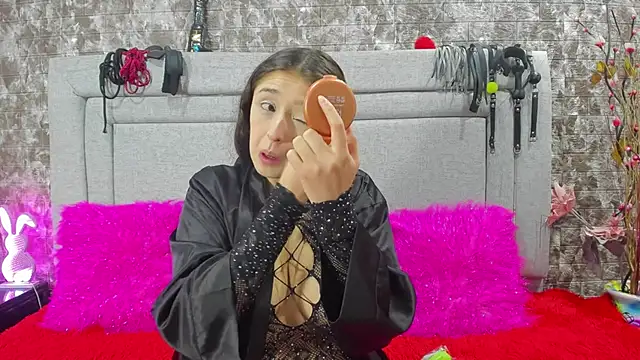 Snapshot of KatyVelvet chatting on February 19, 2026, 2:51 am KatyVelvet online show from February 19, 2026, 2:51 am