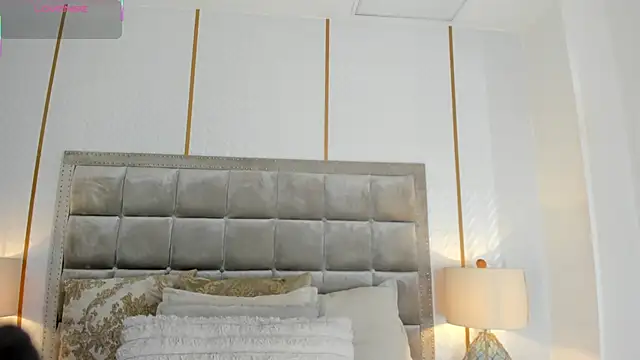 DakotaWangi online show from March 16, 2026, 3:23 am