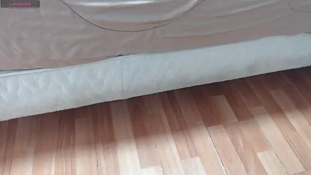 Shantal  G online show from October 1, 2025, 5:19 pm