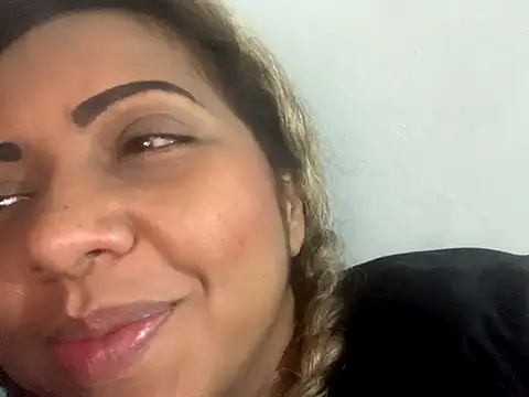 Snapshot of RochyKasdelan chatting on October 30, 2025, 8:42 pm RochyKasdelan online show from October 30, 2025, 8:42 pm