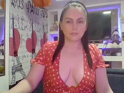 Snapshot of Venusina_07 chatting on October 24, 2025, 5:59 am Venusina 07 online show from October 24, 2025, 5:59 am