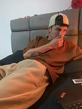 NaytonFreeman online show from February 6, 2026, 11:57 am