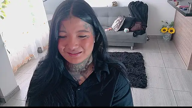 Snapshot of Unatatuada chatting on September 18, 2025, 9:17 pm Unatatuada online show from September 18, 2025, 9:17 pm