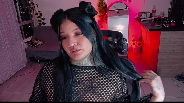 Snapshot of Unatatuada chatting on October 5, 2025, 1:37 am Unatatuada online show from October 5, 2025, 1:37 am