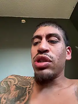 Snapshot of busnfatnutsLildee chatting on October 28, 2025, 10:23 pm busnfatnutsLildee online show from October 28, 2025, 10:23 pm