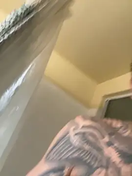 Snapshot of busnfatnutsLildee chatting on November 8, 2025, 8:14 am busnfatnutsLildee online show from November 8, 2025, 8:14 am