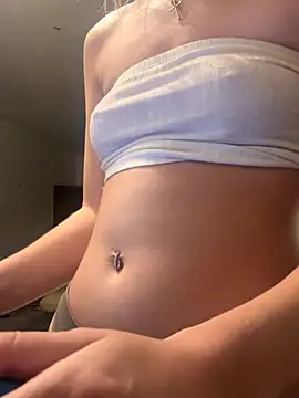 IceEyesUK online show from October 12, 2025, 7:46 pm