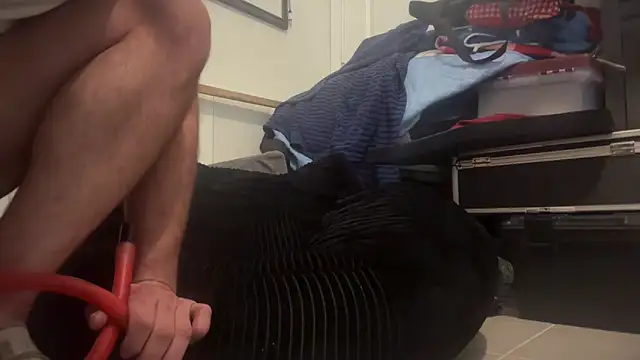 jasoncali305 online show from October 31, 2025, 3:35 pm