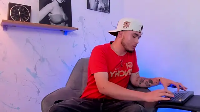 SALVATORE MULLER1 online show from October 14, 2025, 1:39 am