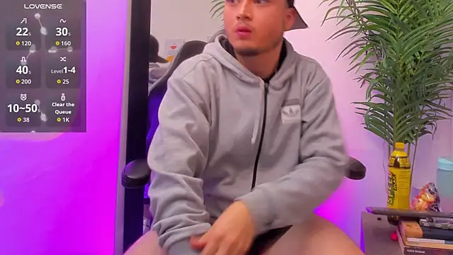 SALVATORE MULLER1 online show from October 19, 2025, 6:25 am