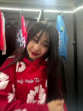 Wayne-and-Milu online show from November 25, 2025, 12:54 am