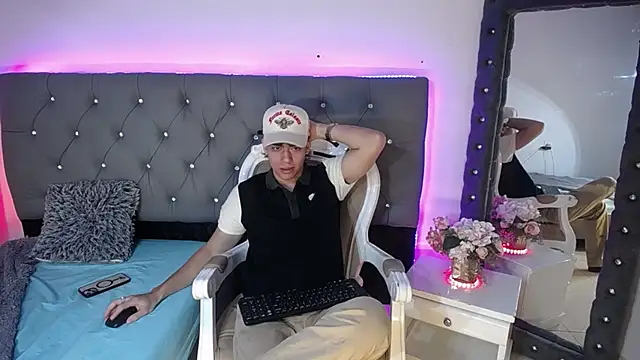 Snapshot of Joseph_Clark_ chatting on September 22, 2025, 7:27 pm Joseph Clark online show from September 22, 2025, 7:27 pm