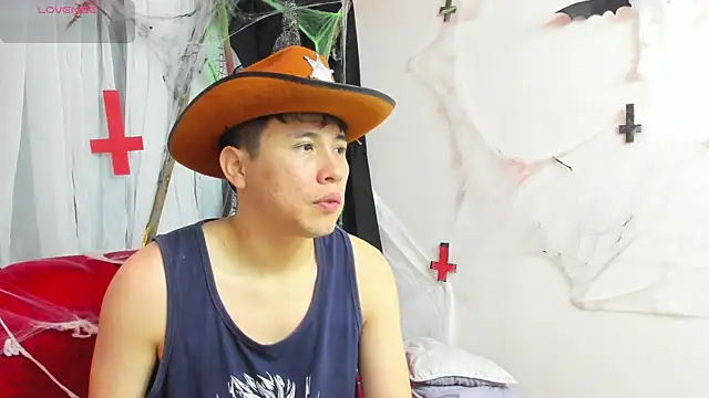 Nick Wolff online show from October 31, 2025, 7:20 am