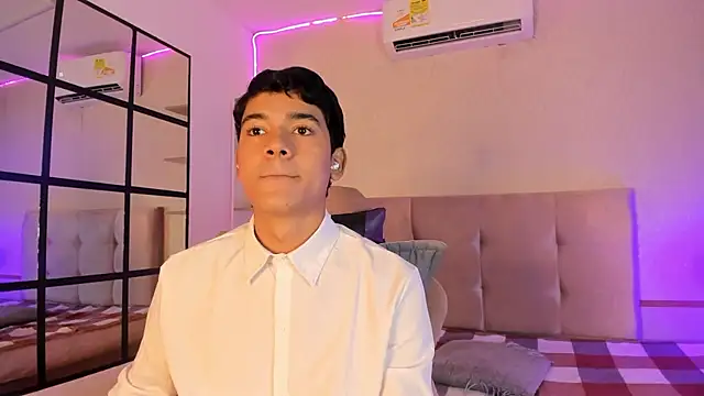 SandroVeyra online show from October 23, 2025, 4:01 am