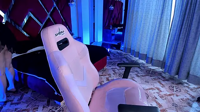 alexiaystive3 online show from March 28, 2026, 9:03 pm