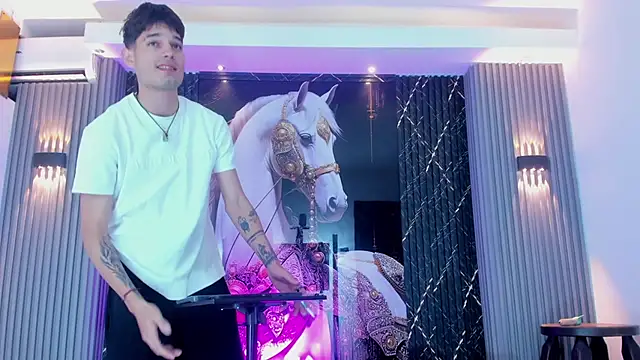 Iam Steven online show from November 22, 2025, 12:37 pm