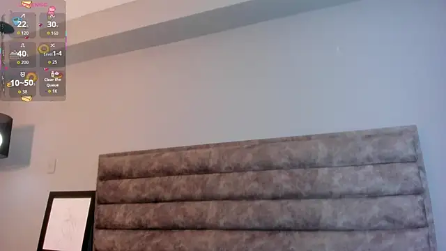 Aliciabloom online show from October 17, 2025, 12:19 pm