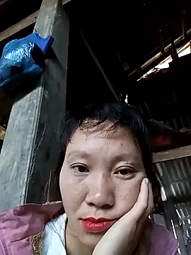 bonnie-00 online show from October 4, 2025, 11:25 pm