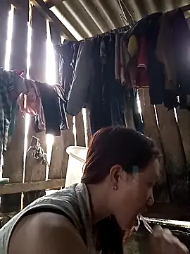 bonnie-00 online show from April 6, 2026, 11:38 pm