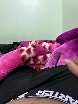 ali  ali210 online show from January 14, 2026, 4:45 pm