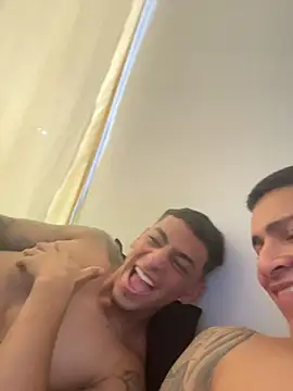 Snapshot of maykel_and_mike chatting on October 8, 2025, 9:34 pm maykel and mike online show from October 8, 2025, 9:34 pm