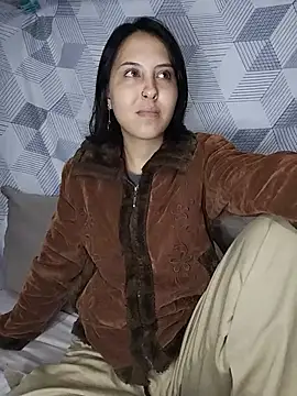 Snapshot of scarletoficial chatting on May 19, 2026, 12:27 am scarletoficial online show from May 19, 2026, 12:27 am
