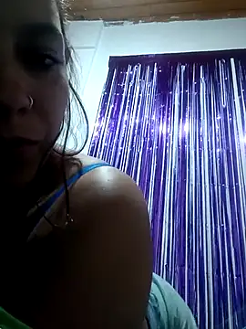 Snapshot of Megan206124 chatting on September 23, 2025, 1:19 am Megan206124 online show from September 23, 2025, 1:19 am