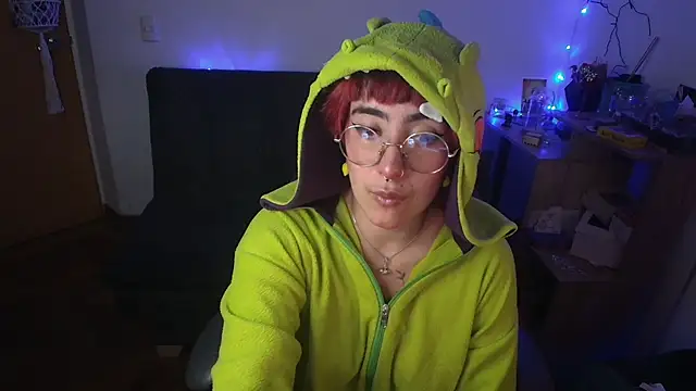 Miacatsito3 online show from March 24, 2026, 3:44 am