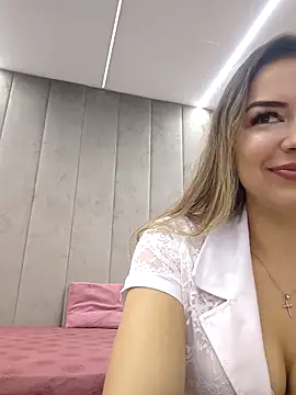 Von Dee online show from October 19, 2025, 5:08 am