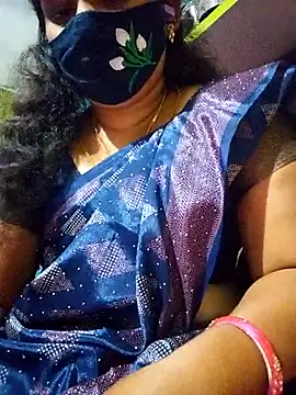 TAMI KAYAL online show from October 17, 2025, 4:42 pm