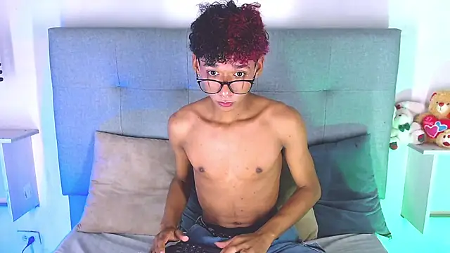 Snapshot of Billie_Turner_ chatting on October 5, 2025, 4:11 am Billie Turner online show from October 5, 2025, 4:11 am