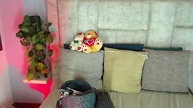 Snapshot of Billie_Turner_ chatting on October 18, 2025, 9:04 pm Billie Turner online show from October 18, 2025, 9:04 pm