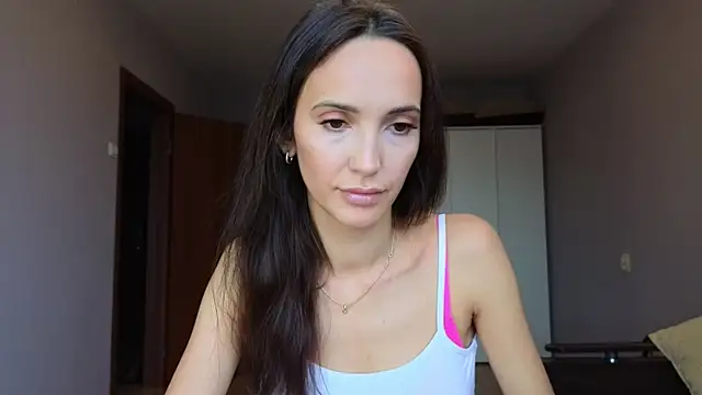 Lillian-Clark online show from October 22, 2025, 8:03 am