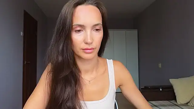 Lillian-Clark online show from April 7, 2026, 6:47 am