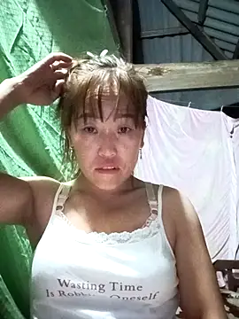 Vuong x online show from October 12, 2025, 2:38 pm