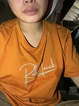 Van xx online show from October 31, 2025, 2:34 am